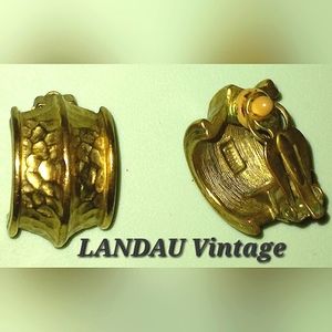 Vintage & Rare NAT LANDAU Gold Tone Chunky Textured Clip-on Earrings~EUC